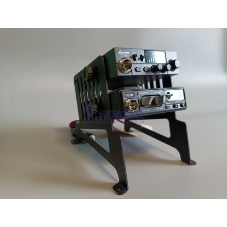 Stojak na 2 radiostacje.